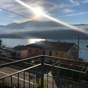 In Centro Ca' Leandro Vista Vakantiehuis Lierna