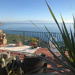 La Terrazza Sul Mare Alojamento de Acomodação e Pequeno-almoço
